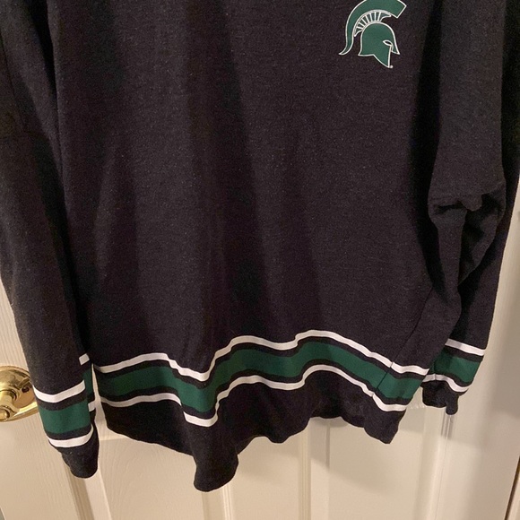 Michigan State Spartans crewneck sweatshirt. Size medium. - Picture 4 of 4